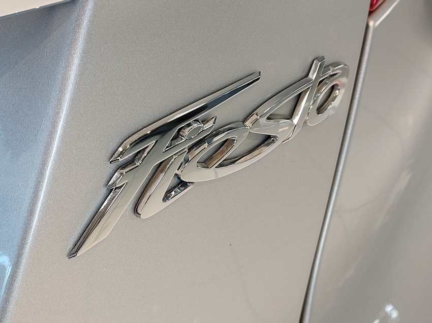 ford fiesta 1.6 titanium hatch 16v flex 4p manual 201420