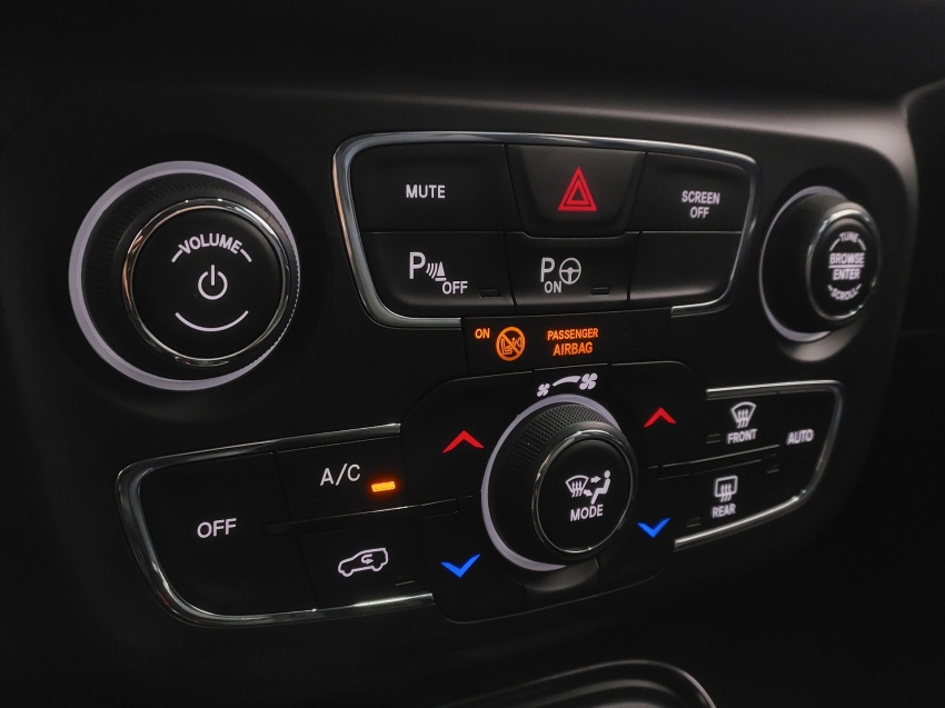 jeep compass 2.0 16v flex longitude automatico 4p 202111