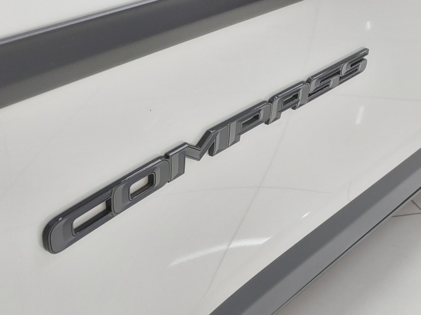 jeep compass 2.0 16v flex longitude automatico 4p 202120