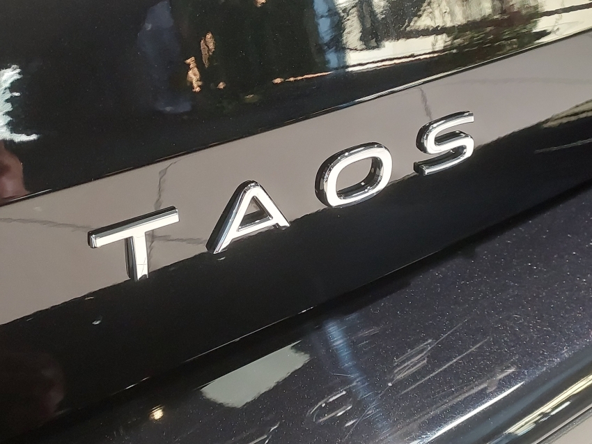 volkswagen taos 1.4 250 tsi total flex comfortline automatico 4p 202222