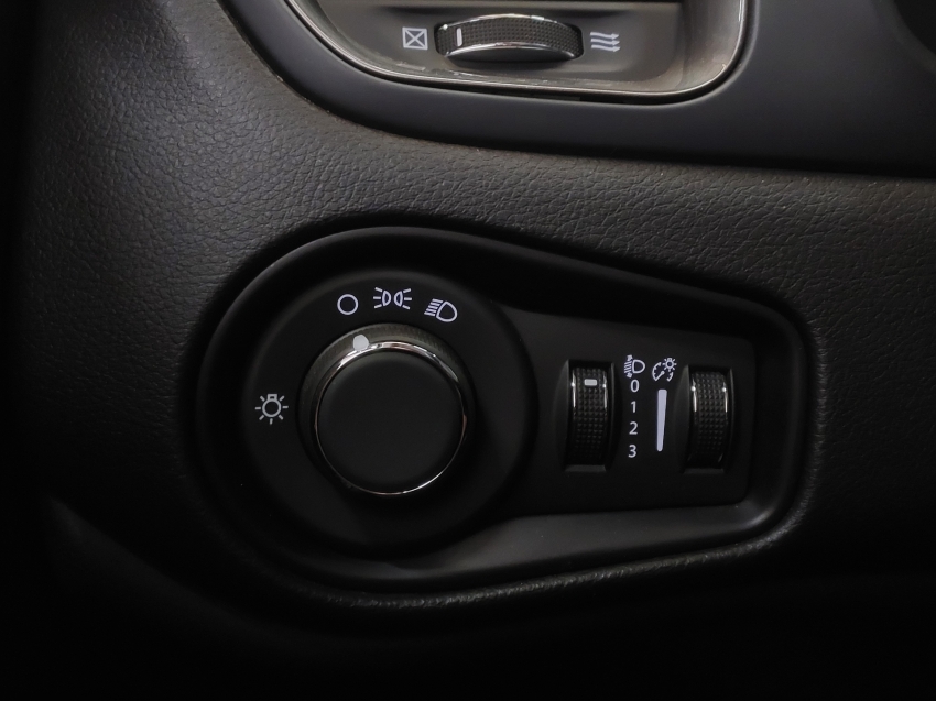 jeep renegade 1.3 t270 turbo flex sport altitude at6 4p automatico 202519