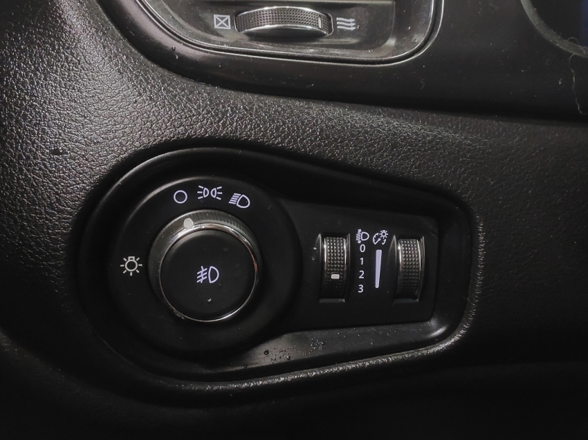 jeep renegade 1.3 t270 turbo flex longitude at6 4p automatico 202220