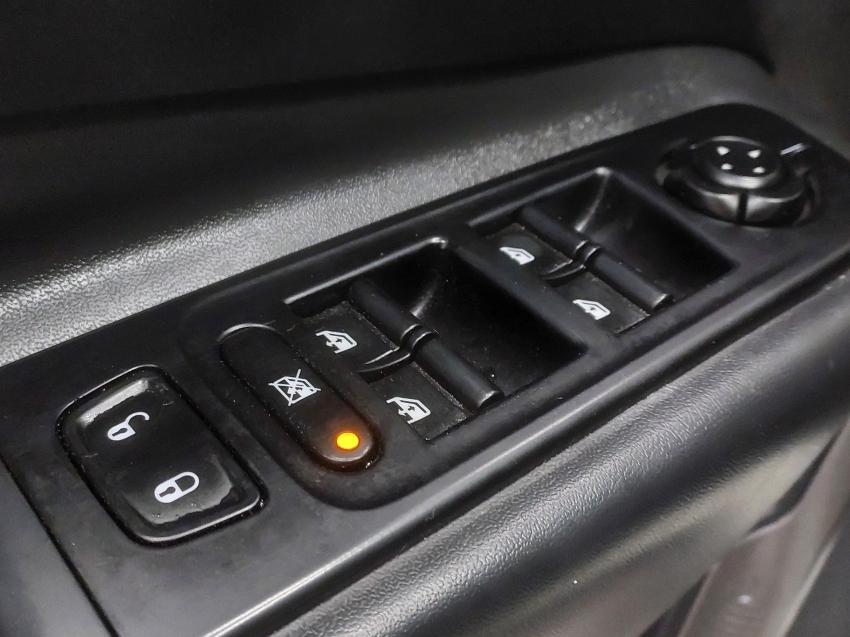 jeep renegade 1.3 t270 turbo flex longitude at6 4p automatico 202221