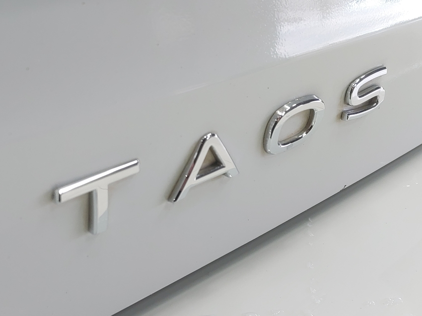 volkswagen taos 1.4 250 tsi total flex comfortline automatico 4p 202219