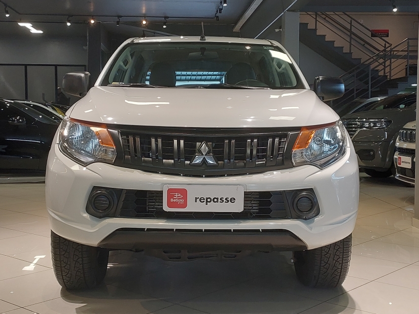 mitsubishi l200 triton 2.4 16v turbo diesel sport glx cd 4p 4x4 manual 20184