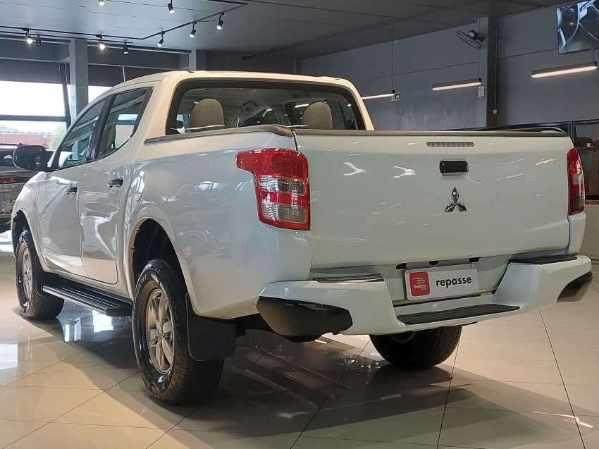 mitsubishi l200 triton 2.4 16v turbo diesel sport glx cd 4p 4x4 manual 20185
