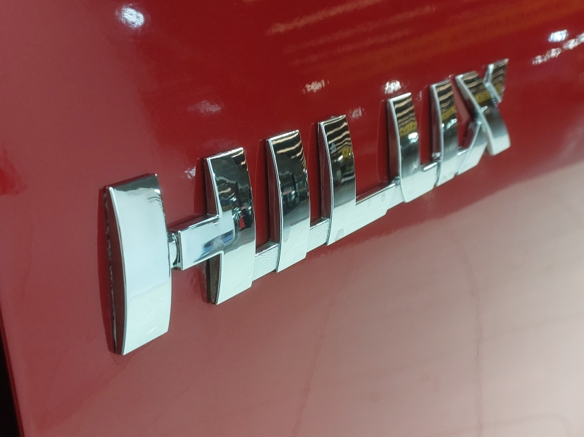 toyota hilux 2.8 srx 4x4 cd 16v diesel 4p automatico 201616