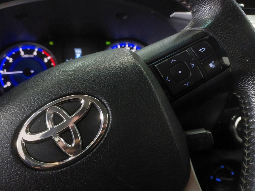 toyota hilux 2.8 srx 4x4 cd 16v diesel 4p automatico 201614