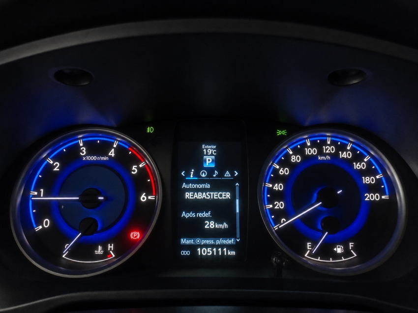 toyota hilux 2.8 srx 4x4 cd 16v diesel 4p automatico 201610