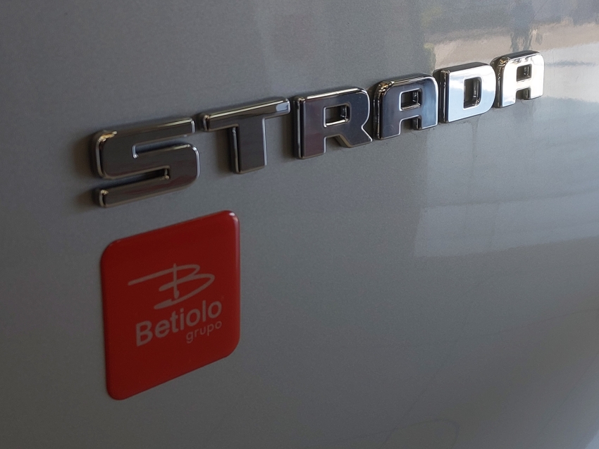 fiat strada 1.3 firefly flex ranch cd cvt 4p automatico 202319