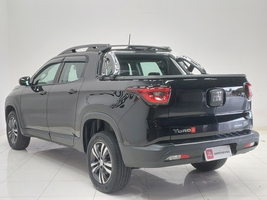 fiat toro 1.3 turbo 270 flex freedom at6 4p automatico 20223