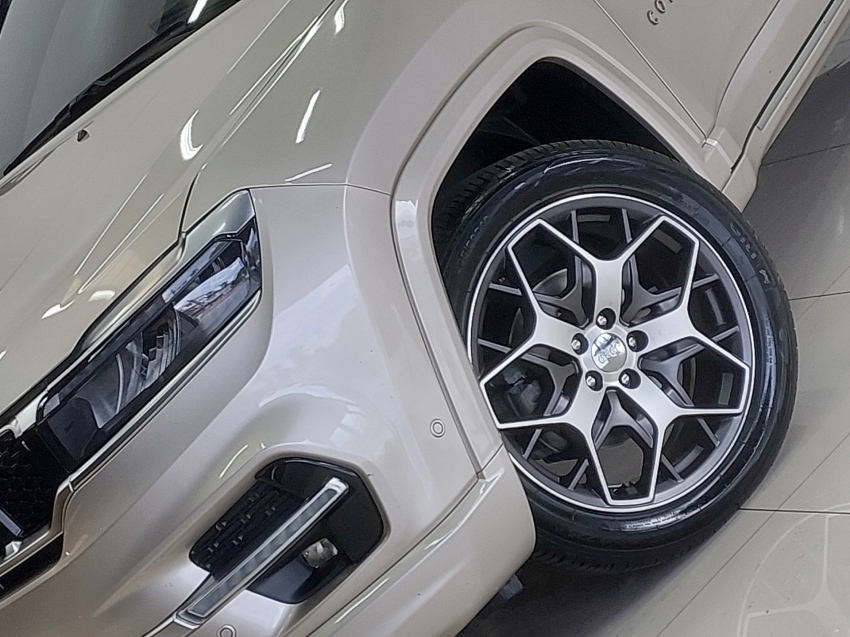 jeep commander 1.3 t270 turbo flex overland at6 4p automatico 202228