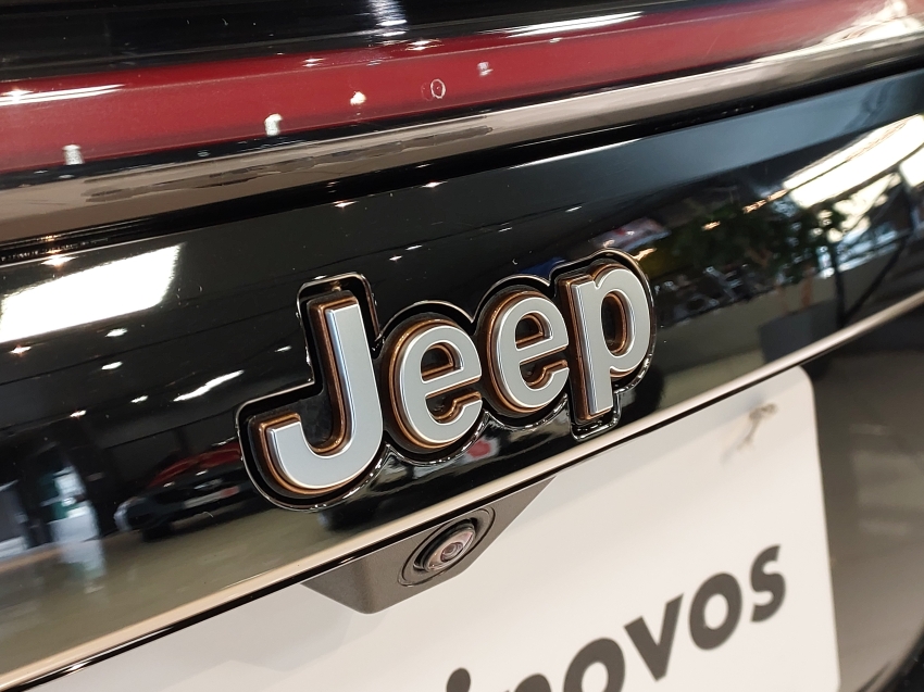 jeep commander 2.2 turbo diesel overland at9 4p automatico 202630