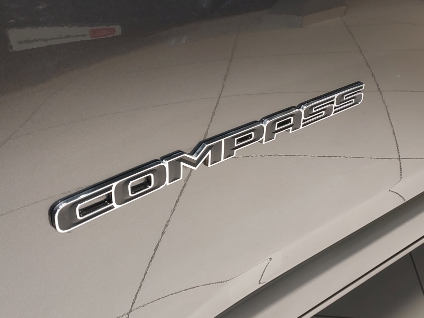 jeep compass 1.3 t270 turbo flex longitude at6 4p automatico 202523