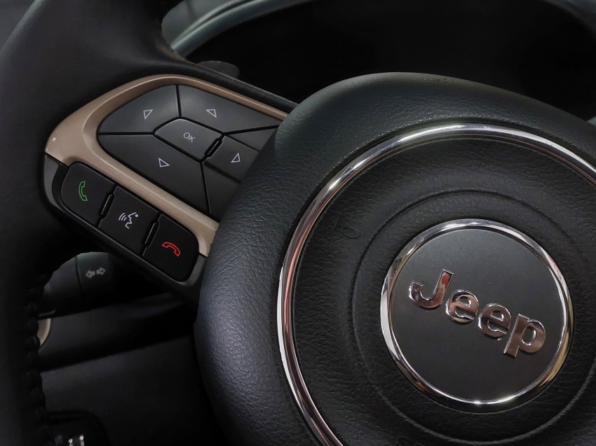 jeep renegade 1.8 16v flex longitude 4p automatico 201617