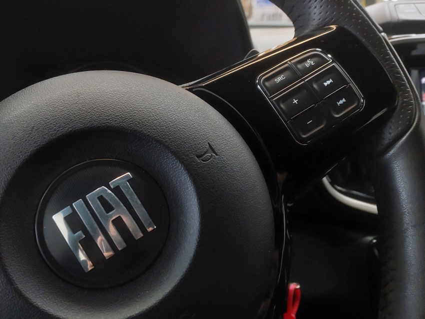 fiat strada 1.3 firefly flex volcano cd cvt 4p automatico 202317