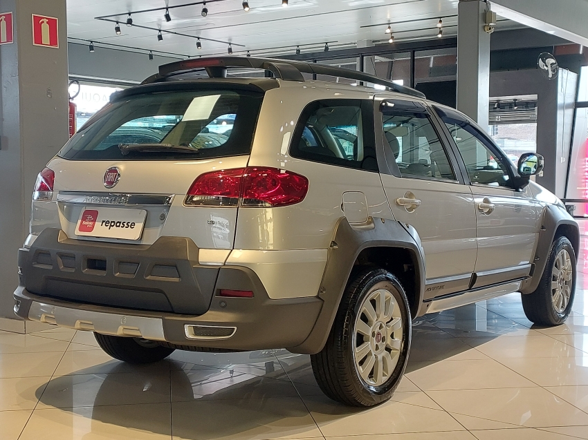 fiat palio 1.8 mpi adventure weekend 16v flex 4p automatizado semiautomatico 20166