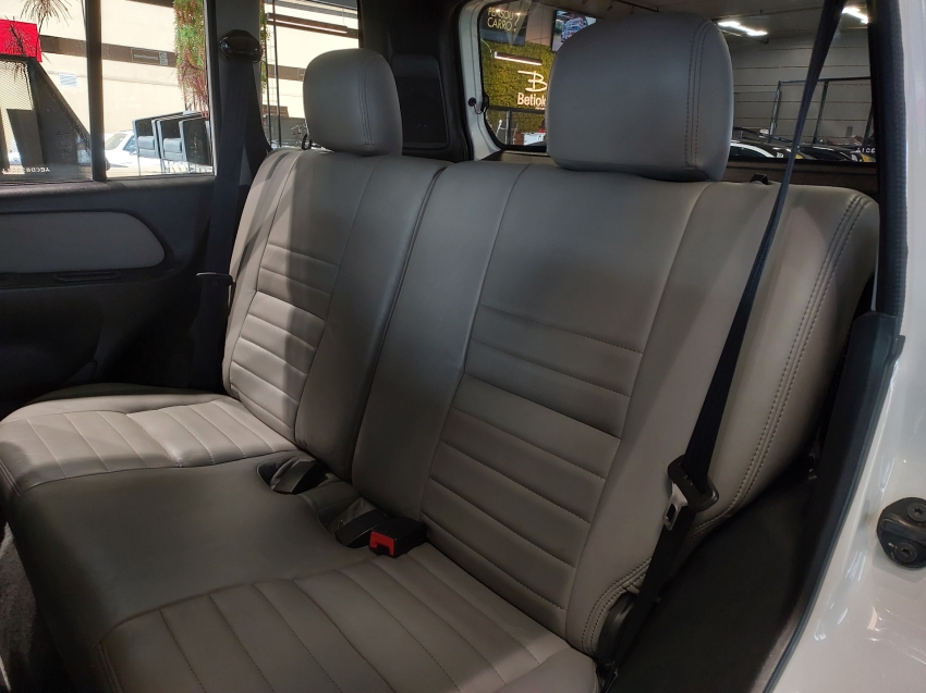 mitsubishi pajero tr4 2.0 4x4 16v 140cv flex 4p automatico 20149