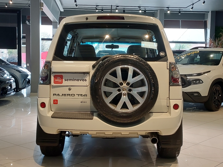 mitsubishi pajero tr4 2.0 4x4 16v 140cv flex 4p automatico 20144