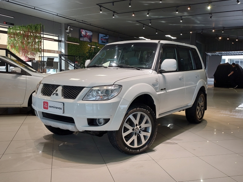 mitsubishi pajero tr4 2.0 4x4 16v 140cv flex 4p automatico 201419
