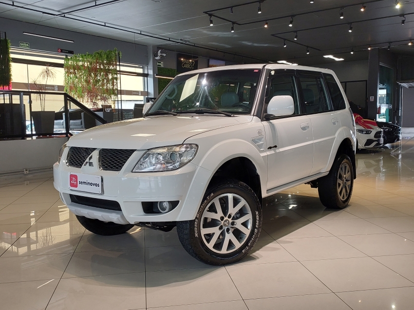 mitsubishi pajero tr4 2.0 4x4 16v 140cv flex 4p automatico 201419