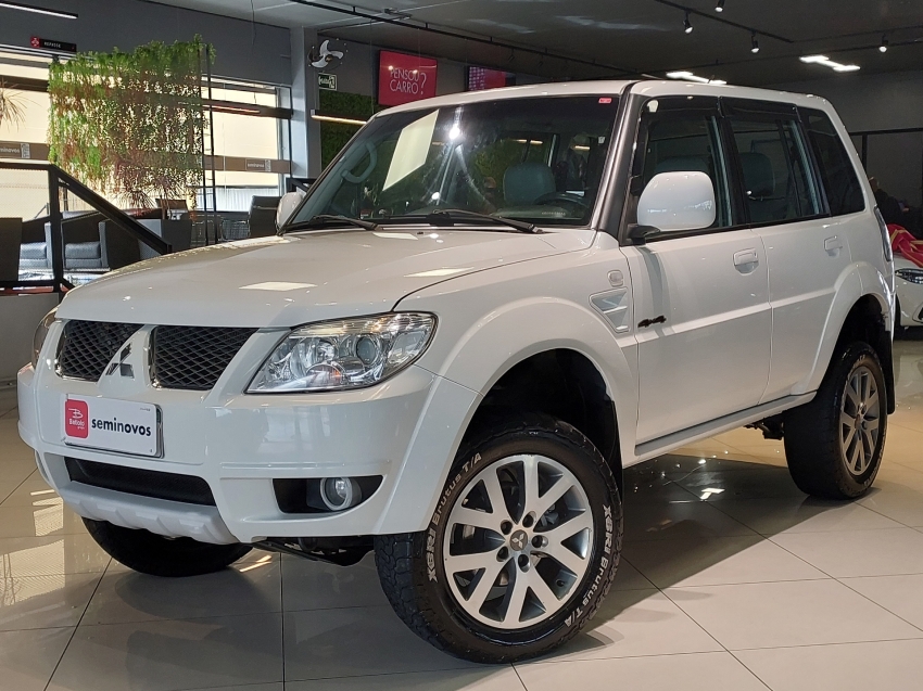 mitsubishi pajero tr4 2.0 4x4 16v 140cv flex 4p automatico 20141