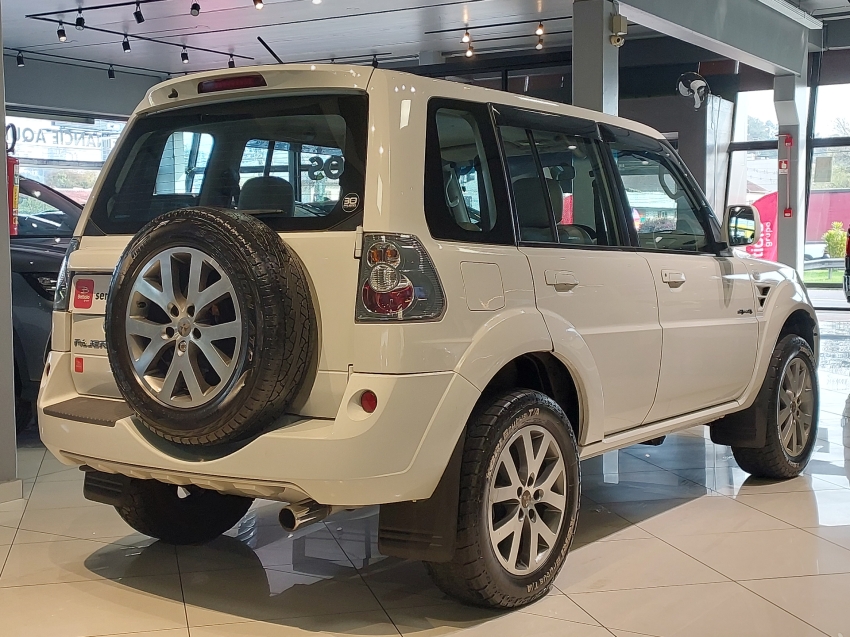 mitsubishi pajero tr4 2.0 4x4 16v 140cv flex 4p automatico 20145