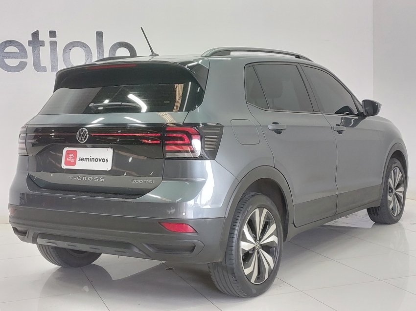 volkswagen t-cross 1.0 200 tsi total flex comfortline automatico 4p 20244