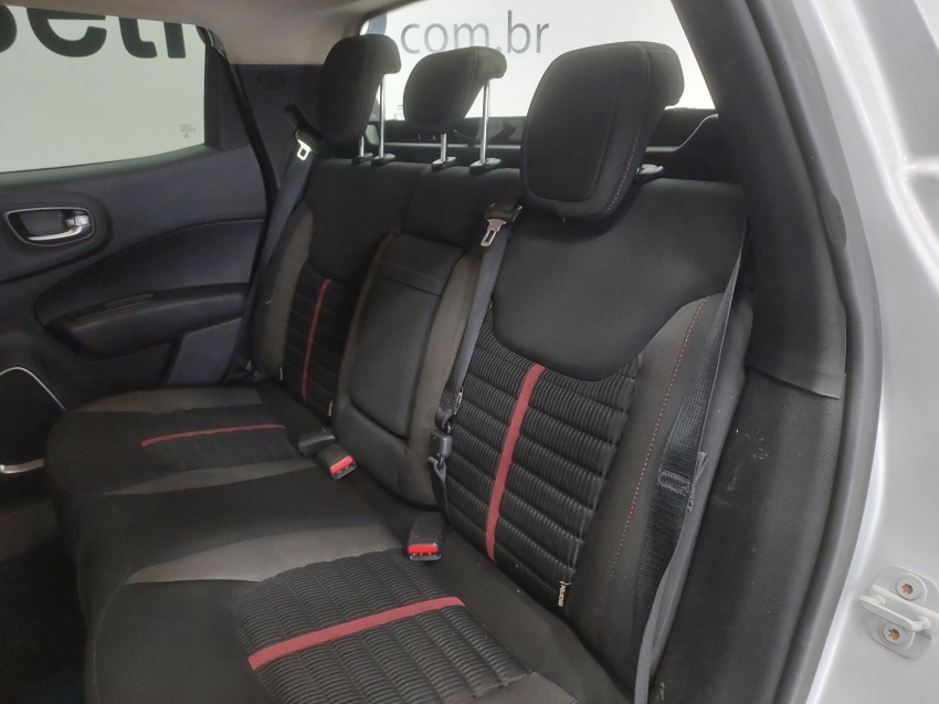 fiat toro 1.8 16v evo flex freedom at6 4p automatico 201811