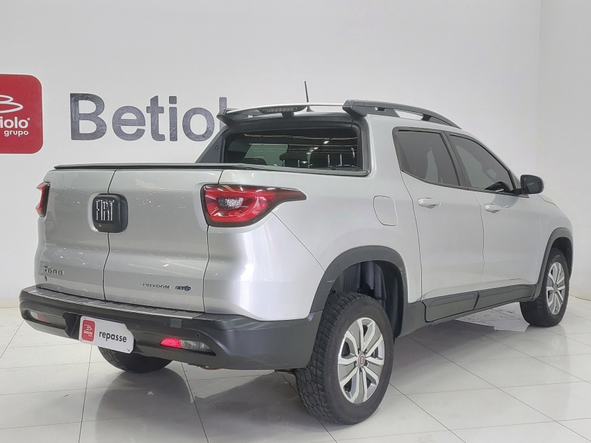 fiat toro 1.8 16v evo flex freedom at6 4p automatico 20186