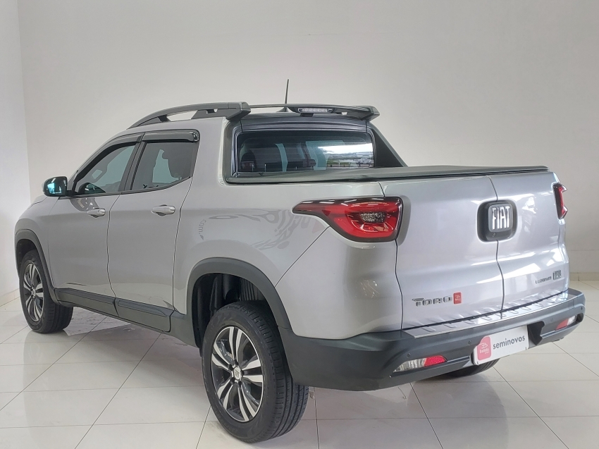 fiat toro 1.3 turbo 270 flex freedom at6 4p automatico 20233