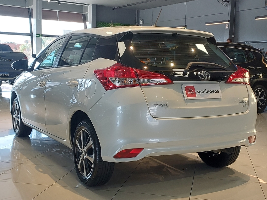 toyota yaris 1.5 16v flex xs multidrive 4p automatico 20193