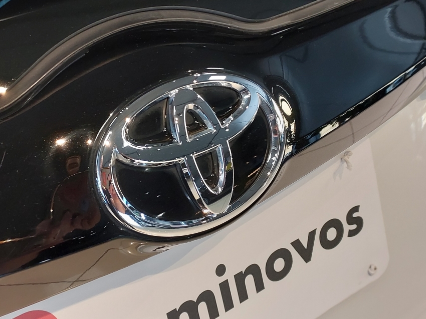 toyota yaris 1.5 16v flex xs multidrive 4p automatico 201921
