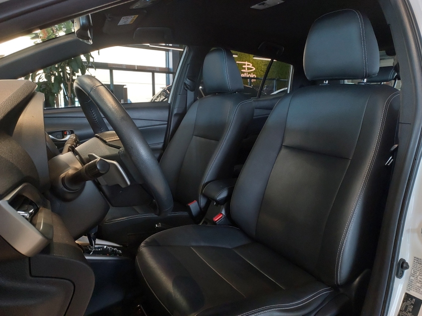 toyota yaris 1.5 16v flex xs multidrive 4p automatico 20198