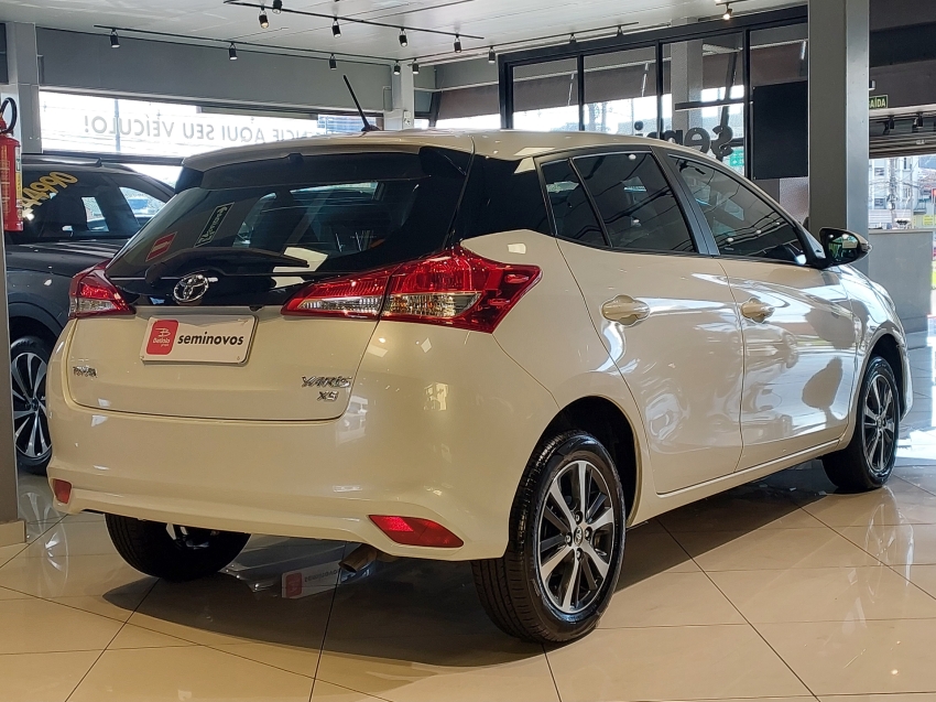 toyota yaris 1.5 16v flex xs multidrive 4p automatico 20195