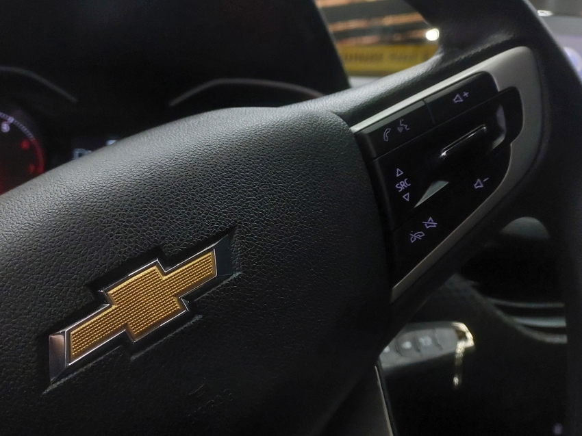 chevrolet onix 1.0 turbo flex lt automatico 4p 202515