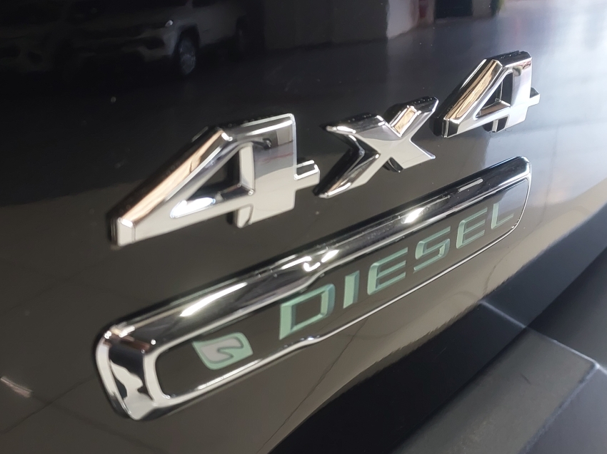 jeep renegade 2.0 16v turbo diesel sport 4p 4x4 automatico 201621