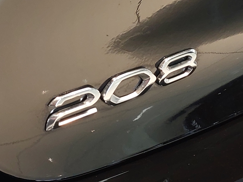 peugeot 208 1.6 16v flex roadtrip at6 4p automatico 202319