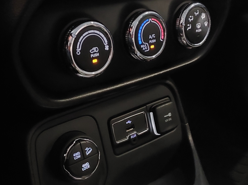 jeep renegade 2.0 16v turbo diesel custom 4p 4x4 automatico flex 201811