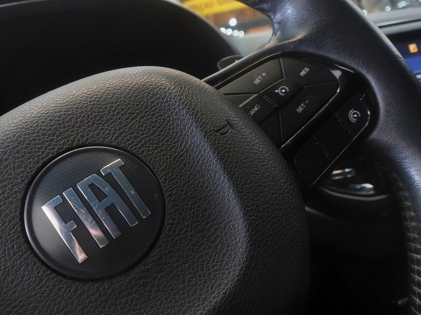 fiat toro 2.0 16v turbo diesel ultra 4wd at9 4p automatico 202217