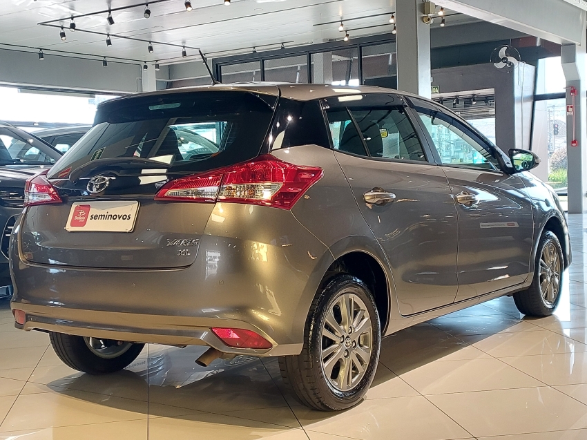 toyota yaris 1.3 16v flex xl plus tech multidrive 4p automatico 20205
