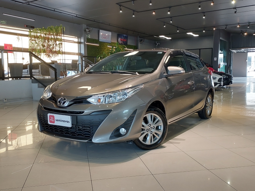 toyota yaris 1.3 16v flex xl plus tech multidrive 4p automatico 202021