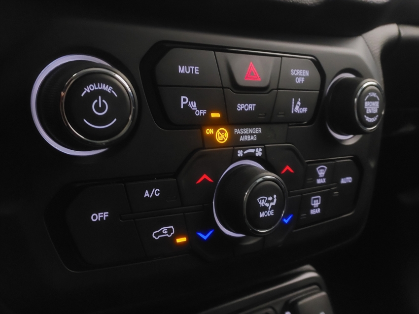 jeep renegade 1.3 t270 turbo flex longitude at6 4p automatico 202511