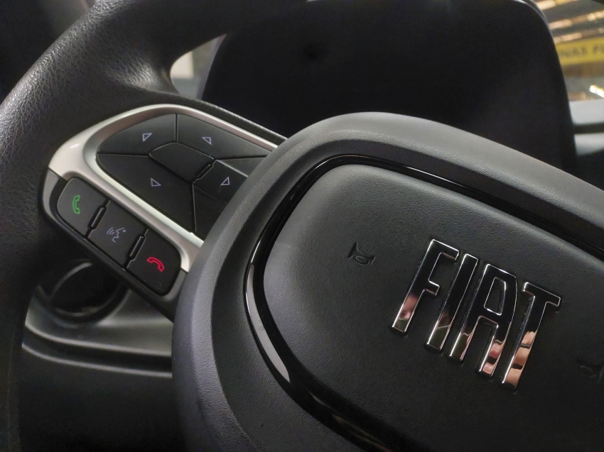 fiat strada 1.3 firefly flex volcano cd cvt 4p automatico 202516