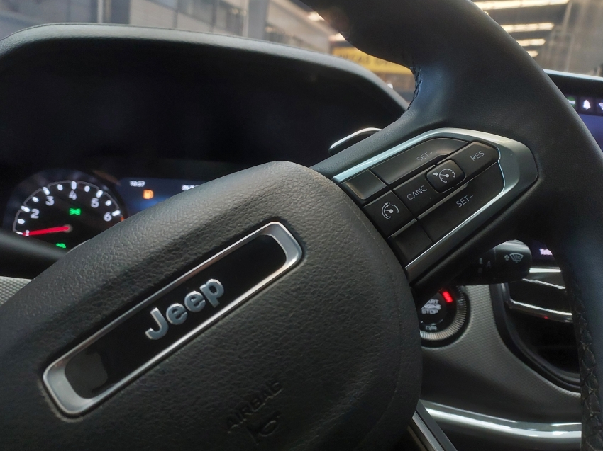 jeep compass 1.3 t270 turbo flex longitude at6 4p automatico 202319