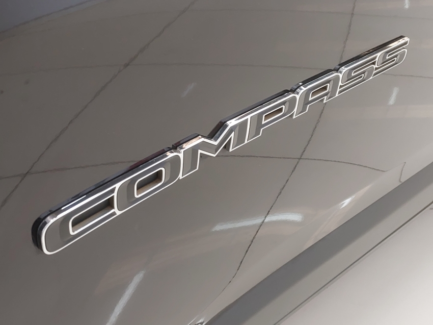 jeep compass 2.0 16v diesel longitude 4x4 automatico 4p 202123
