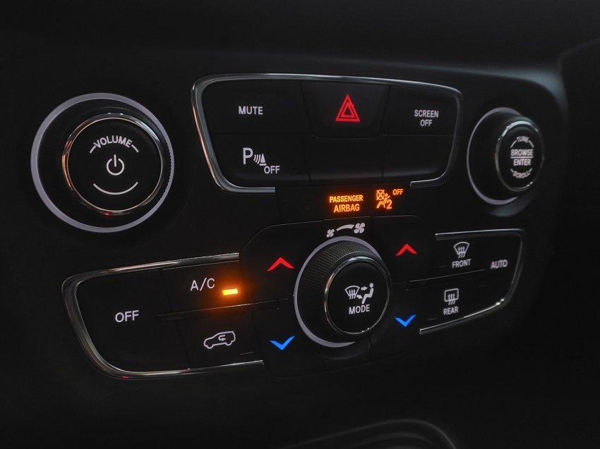 jeep compass 2.0 16v flex longitude automatico 4p 201813