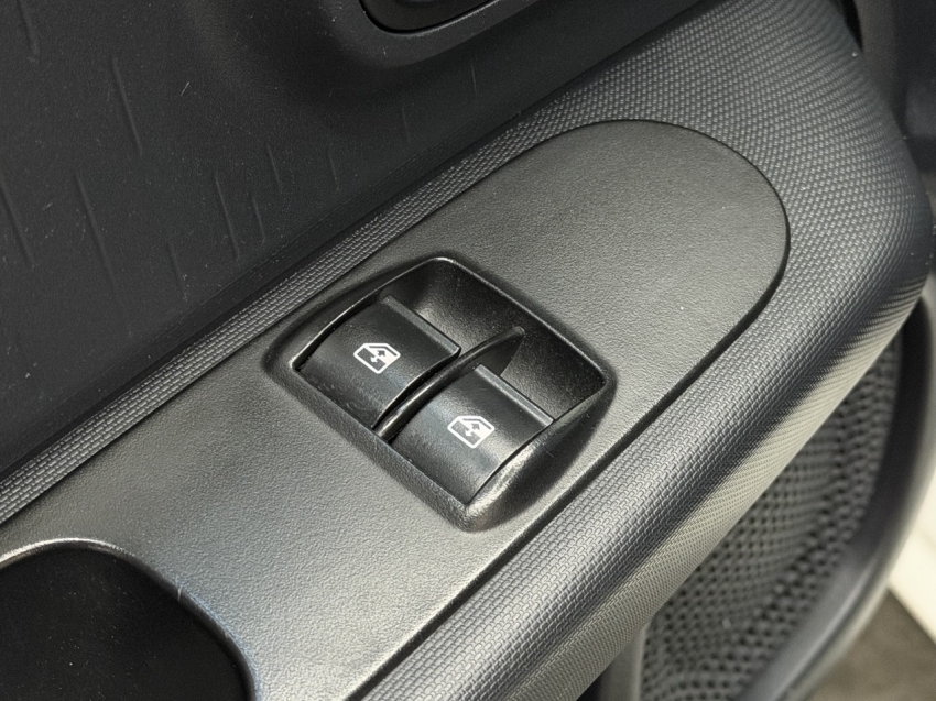 fiat mobi 1.0 evo flex like. manual 4p 202412