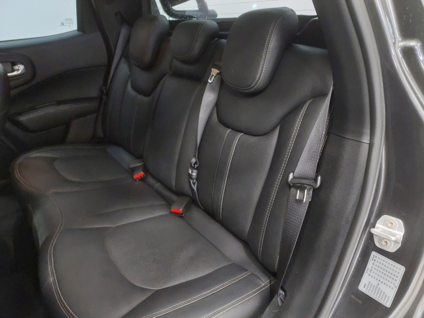 fiat toro 1.3 turbo 270 flex endurance at6 4p automatico 20239