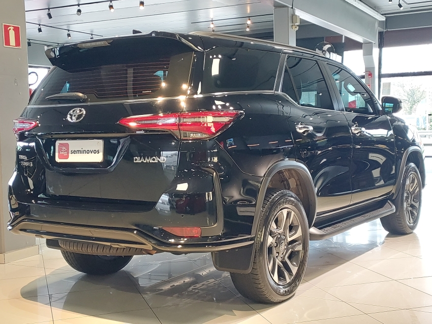 toyota hilux sw4 2.8 d-4d turbo diesel diamond 7l 4x4 automatico 4p 20245